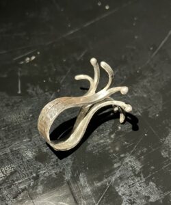 diverse: zilver bloem.